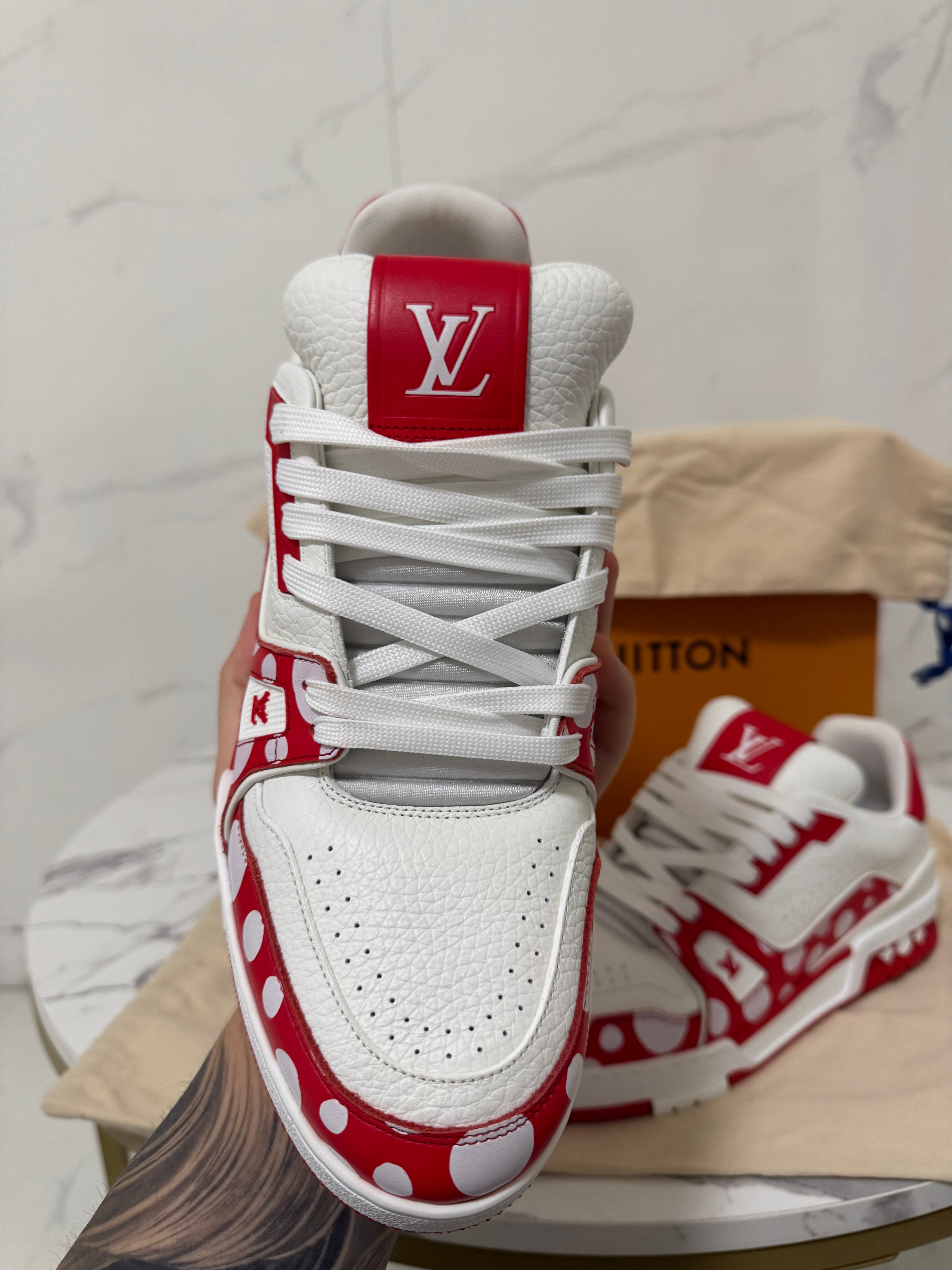 Louis vuitton trainer Yayoi kusama