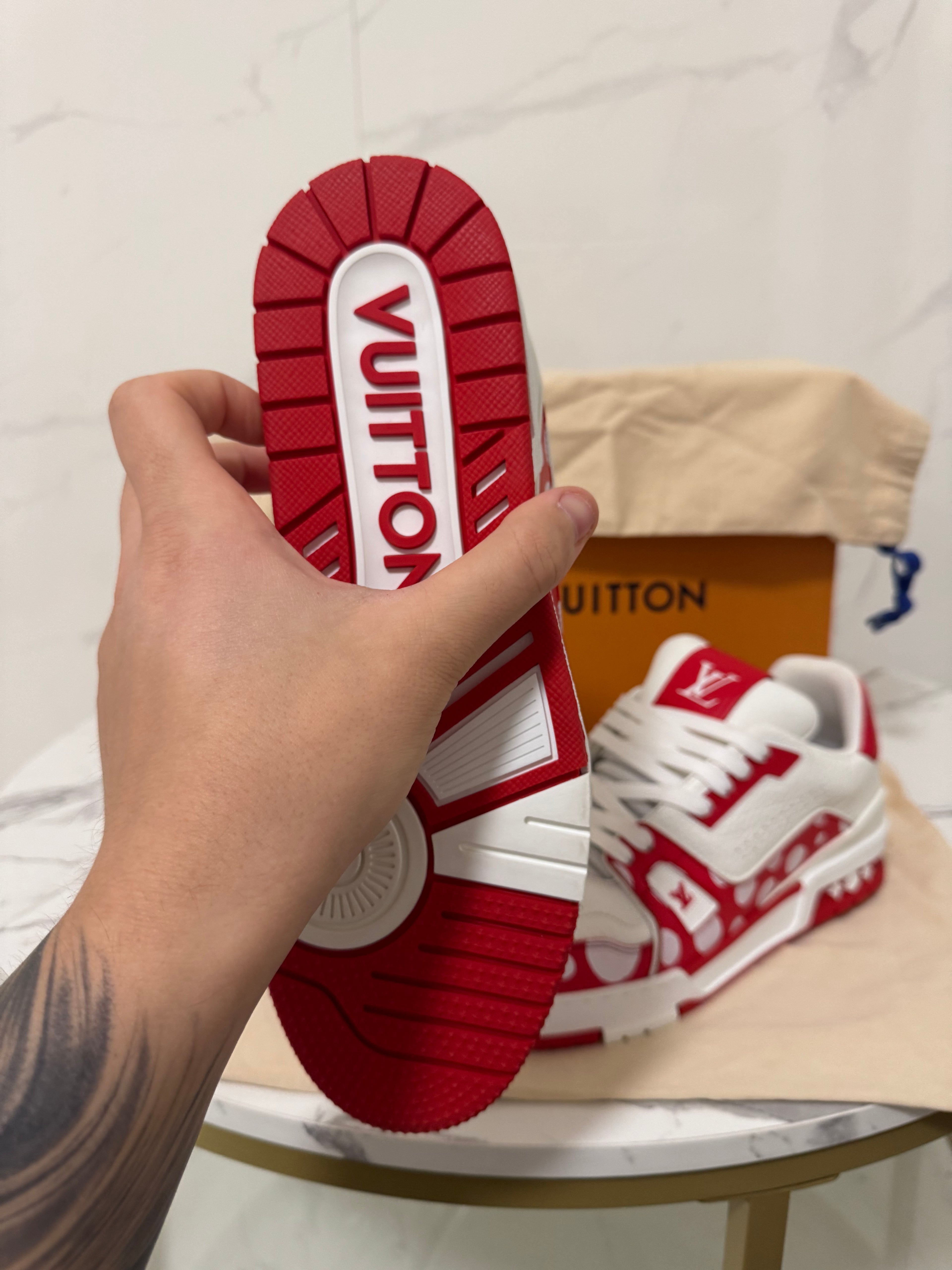 Louis vuitton trainer Yayoi kusama