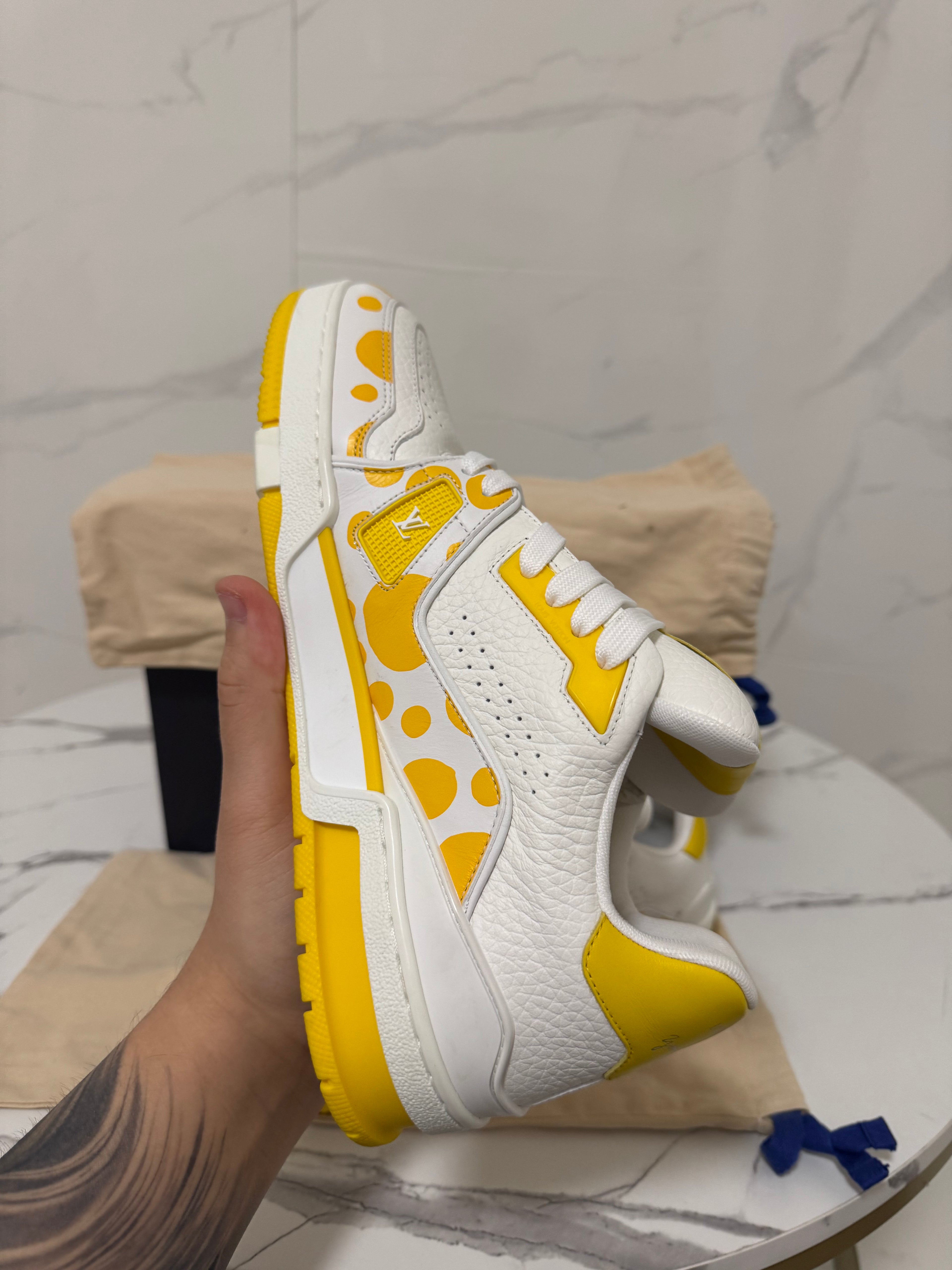 Louis vuitton trainer yayoi kusama